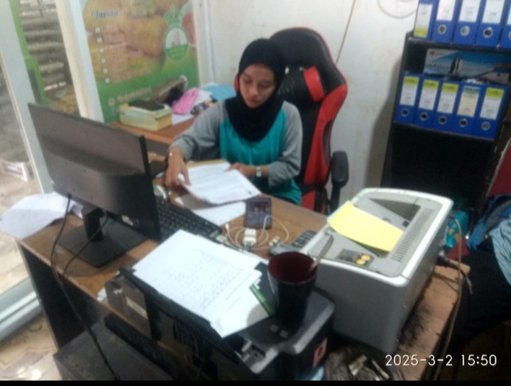 Menyerahkan surat somasi kepada tergugat di daerah Ciomas bogor