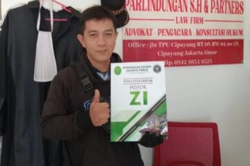 Penyerahan Akta cerai ke klien.